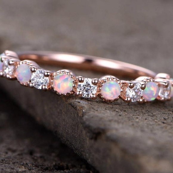 Jewelry - NWOT rose gold fire opal ring